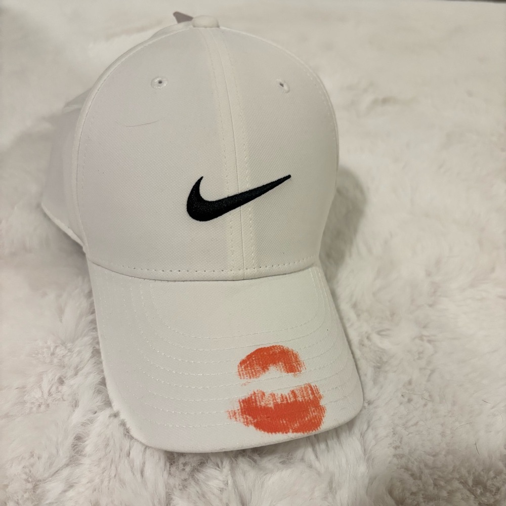 Nike x Drake Certified Loverboy Hat w/Black Logo and Red Lip Print.  NWT